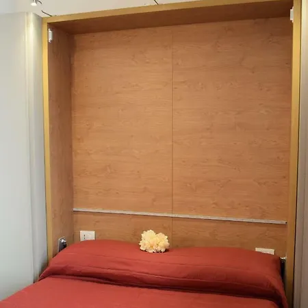 Incanto A Chiaia Neapol